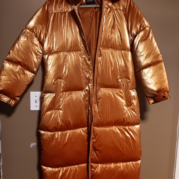 BOOHOO faux fir hoodie high shine long sleeve maxi puffer  jacket. Like new - Picture 9 of 9